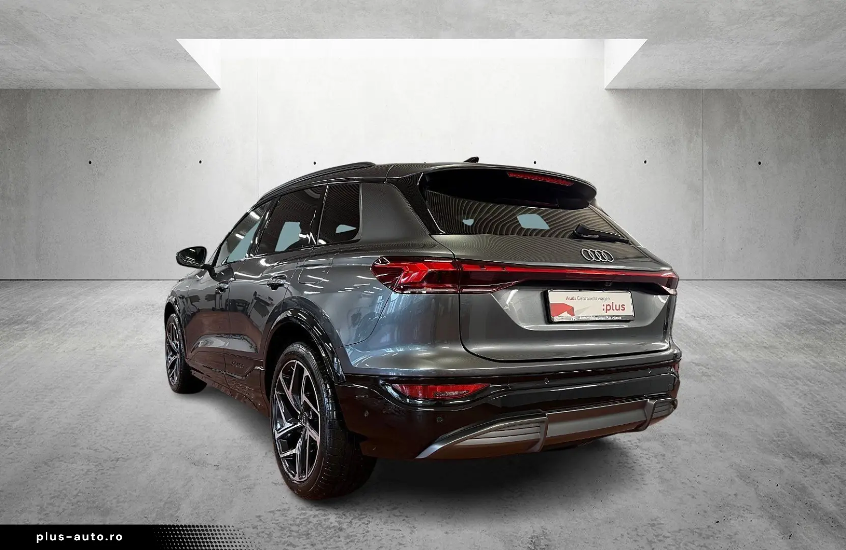 AUDI Q6 e-tron S line