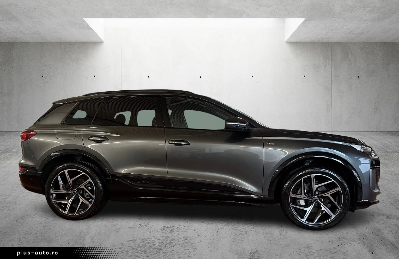 AUDI Q6 e-tron S line