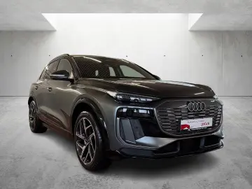 AUDI Q6 e-tron S line