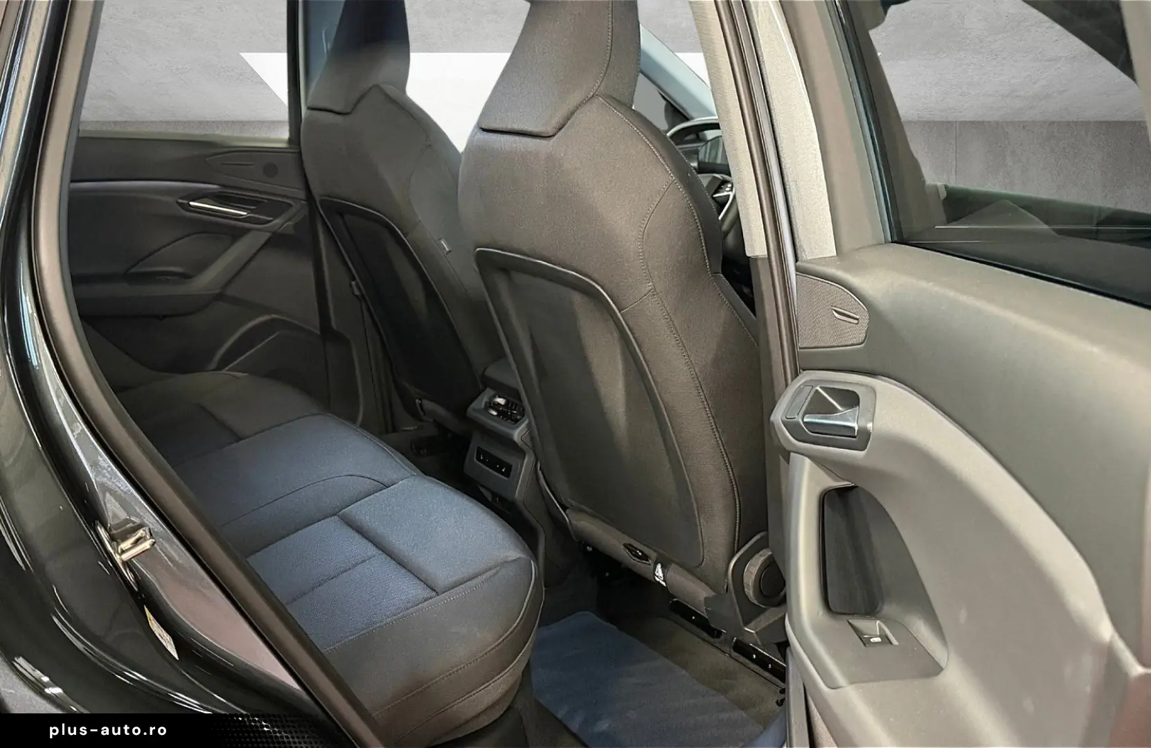 AUDI Q6 e-tron S line