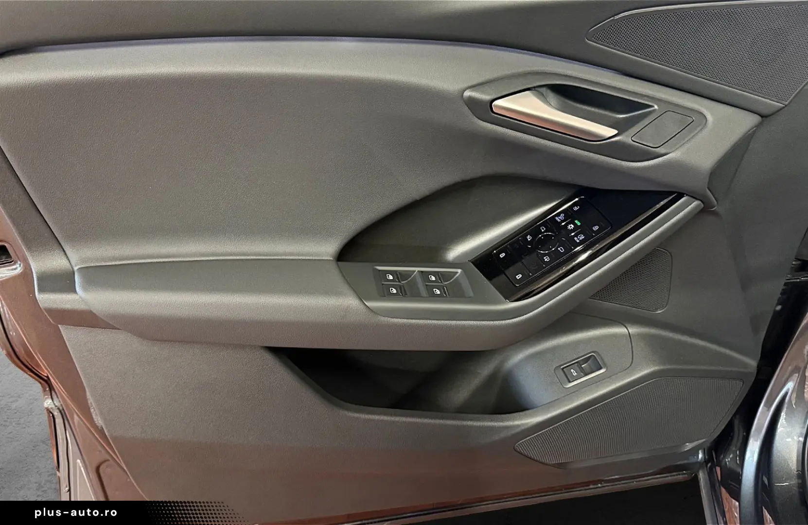 AUDI Q6 e-tron S line