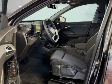 AUDI Q6 e-tron S line