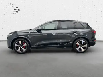 AUDI Q6 SUV e-tron S line