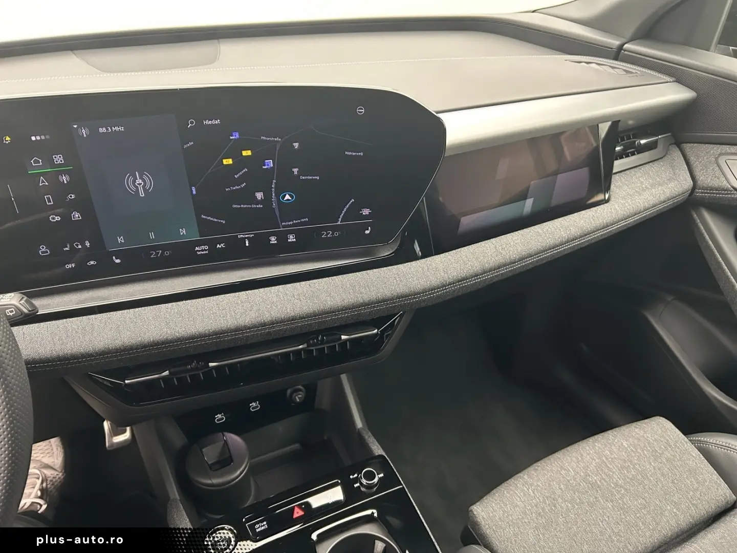 AUDI Q6 SUV e-tron S line