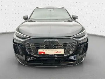 AUDI Q6 SUV e-tron S line