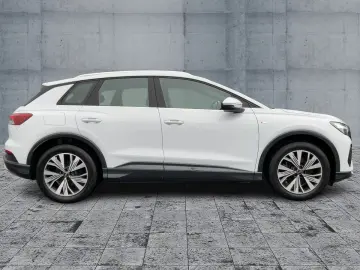 AUDI Q4 e-tron 45 QU