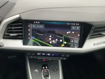 AUDI Q4 e-tron 45 QU