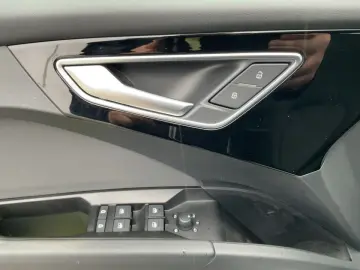 AUDI Q4 e-tron 45 QU