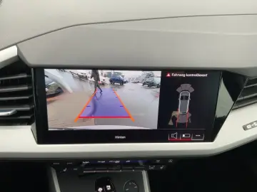 AUDI Q4 e-tron 45 QU