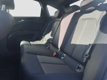 AUDI Q4 Sportback 45 e-tron