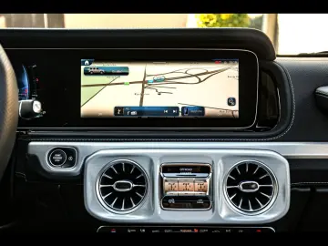 MERCEDES-BENZ G 63 AMG (FACELIFT) NIGHT AHK COMFORT COMFORT