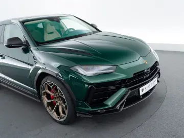LAMBORGHINI Urus S MY23   Full Carbon   Performante Wheels