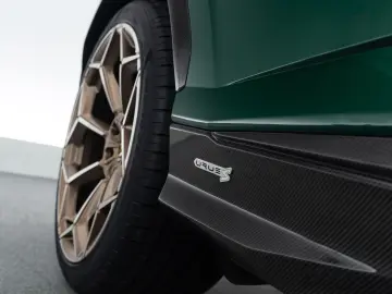 LAMBORGHINI Urus S MY23   Full Carbon   Performante Wheels