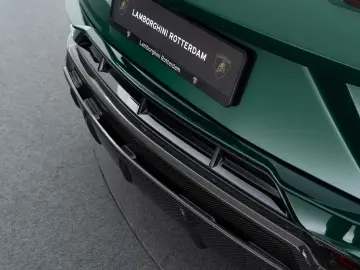 LAMBORGHINI Urus S MY23   Full Carbon   Performante Wheels