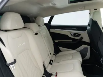 LAMBORGHINI Urus S MY23   Full Carbon   Performante Wheels