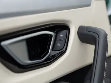 LAMBORGHINI Urus S MY23   Full Carbon   Performante Wheels