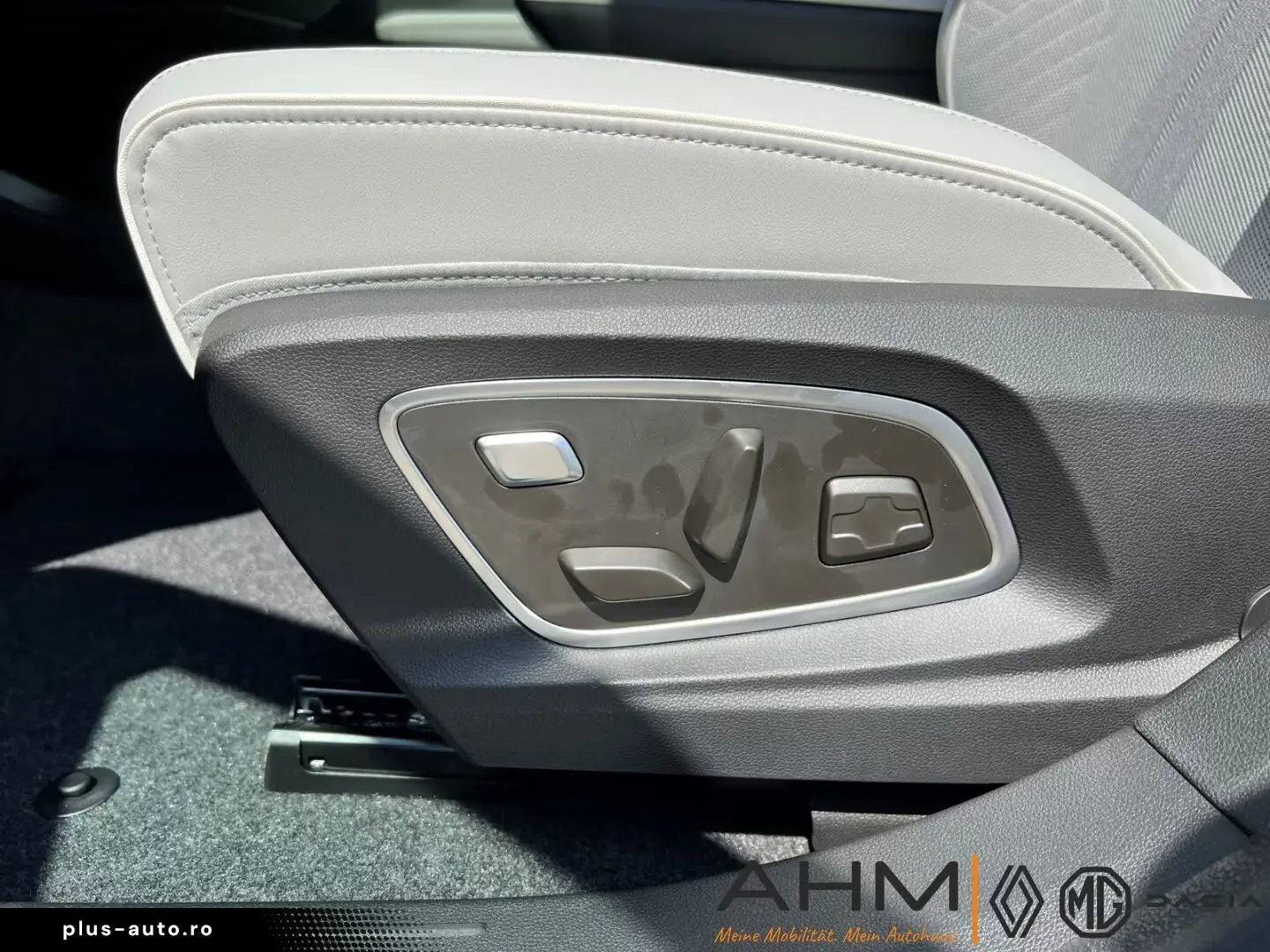 Renault Scenic E-TECH Iconic 220 Long Range EV87