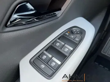 Renault Scenic E-TECH Iconic 220 Long Range EV87