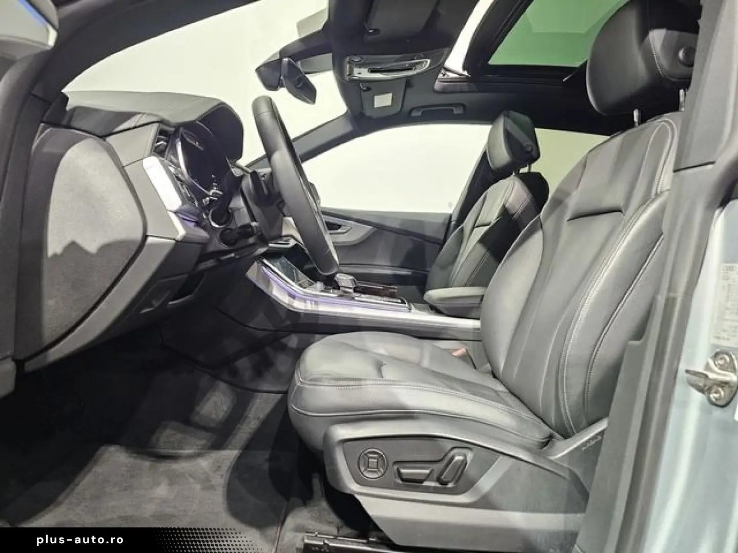 AUDI Q8 50 TDI S Line Black Pano Matrix Softc.Hud 22'