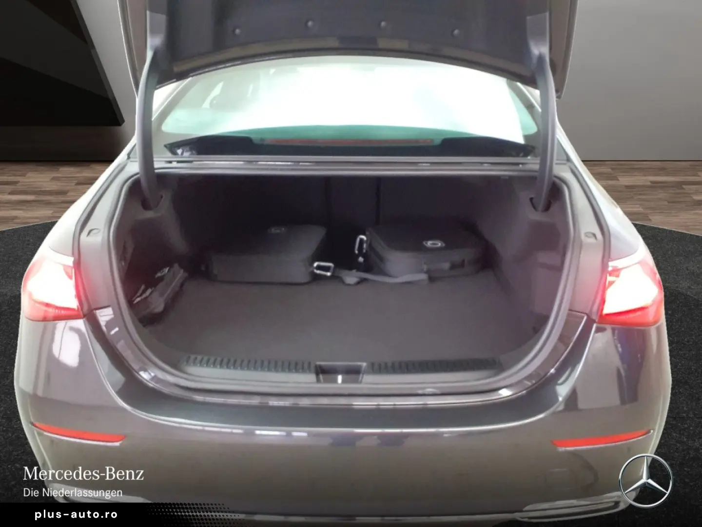 MERCEDES-BENZ E 300 e Avantgarde Adv.  DIGI Fahrass &hellip;