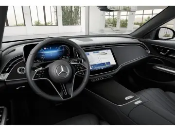 MERCEDES-BENZ E 300 de Exclusive Technik Pano Leder &hellip;