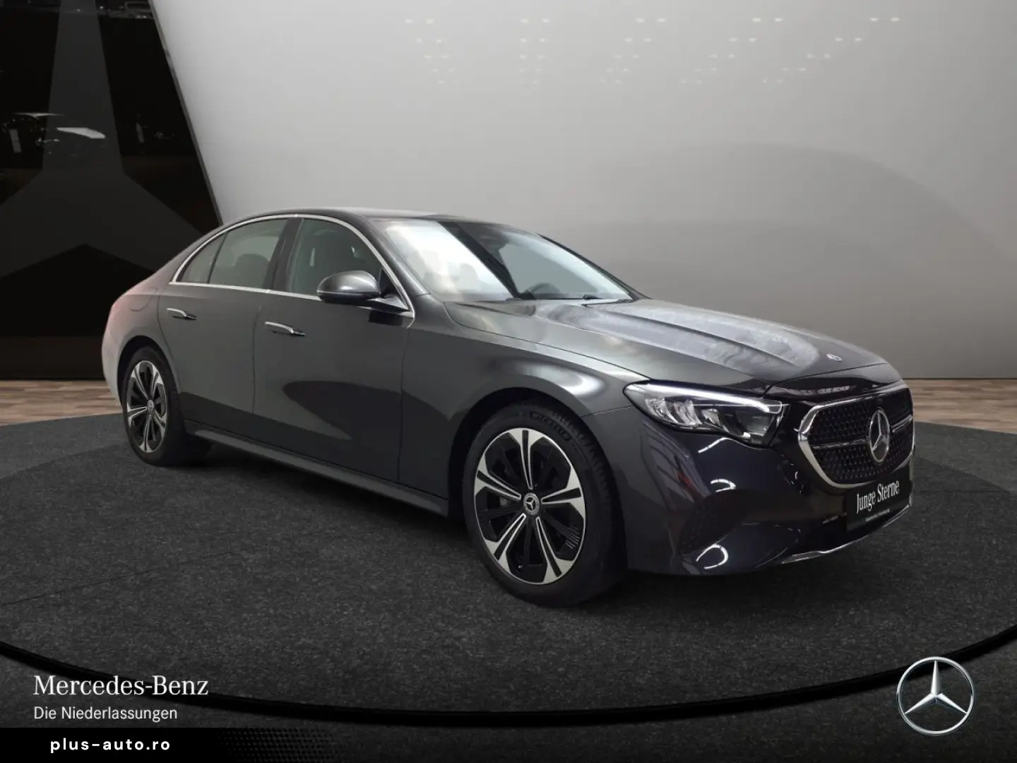 MERCEDES-BENZ E 300 e Avantgarde Adv. DISTR Ambiente  RFK