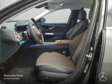 MERCEDES-BENZ E 300 e Avantgarde Adv. DISTR Ambiente  RFK