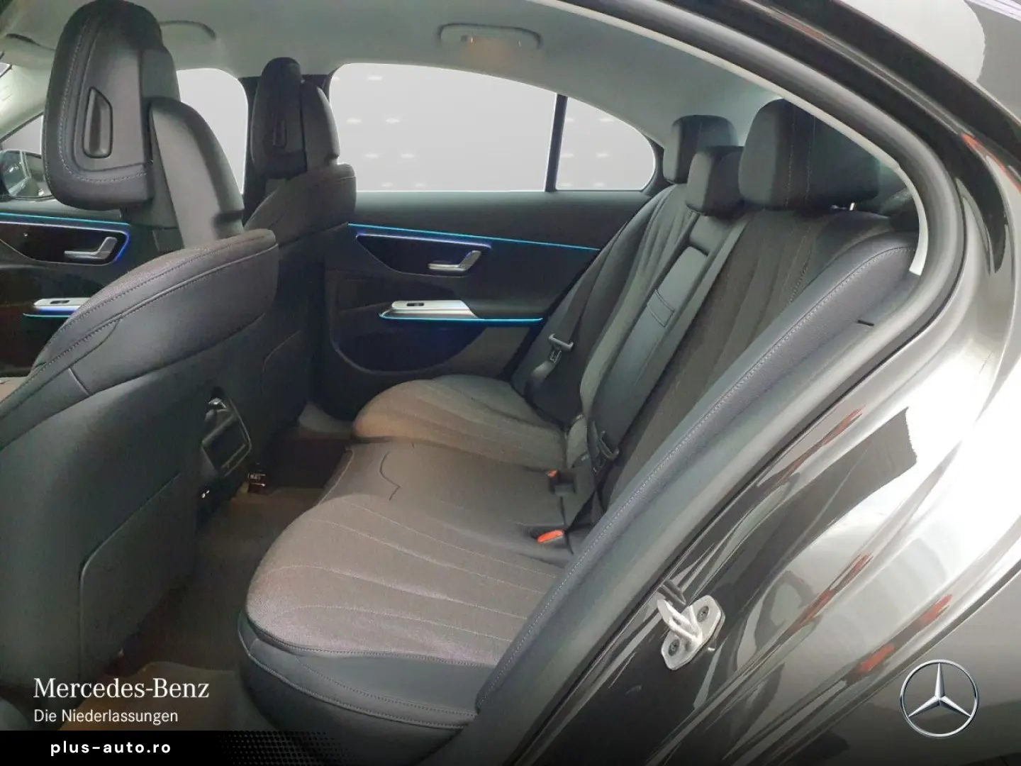 MERCEDES-BENZ E 300 e Avantgarde Adv. DISTR Ambiente  RFK