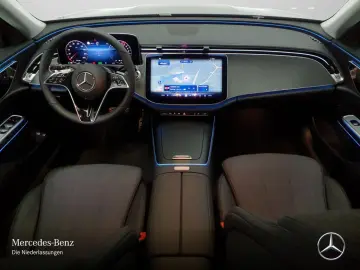 MERCEDES-BENZ E 300 e Avantgarde Adv. DISTR Ambiente  RFK