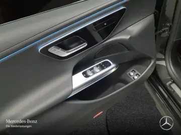 MERCEDES-BENZ E 300 e Avantgarde Adv. DISTR Ambiente  RFK