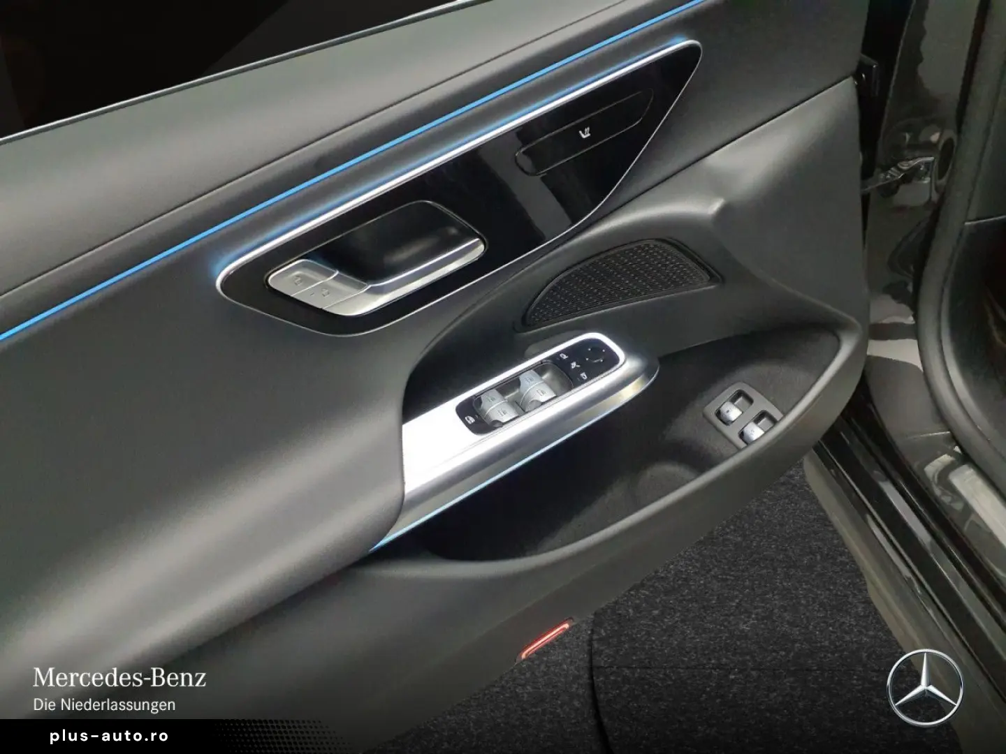 MERCEDES-BENZ E 300 e Avantgarde Adv. DISTR Ambiente  RFK