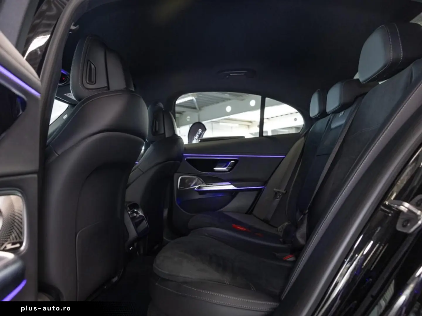 MERCEDES-BENZ E 300 e   AMG BURM NIGHT DISTR KAMERA SPUR PDC