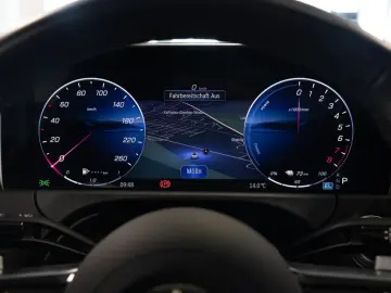 MERCEDES-BENZ E 300 e   AMG BURM NIGHT DISTR KAMERA SPUR PDC