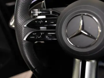 MERCEDES-BENZ E 300 e   AMG BURM NIGHT DISTR KAMERA SPUR PDC