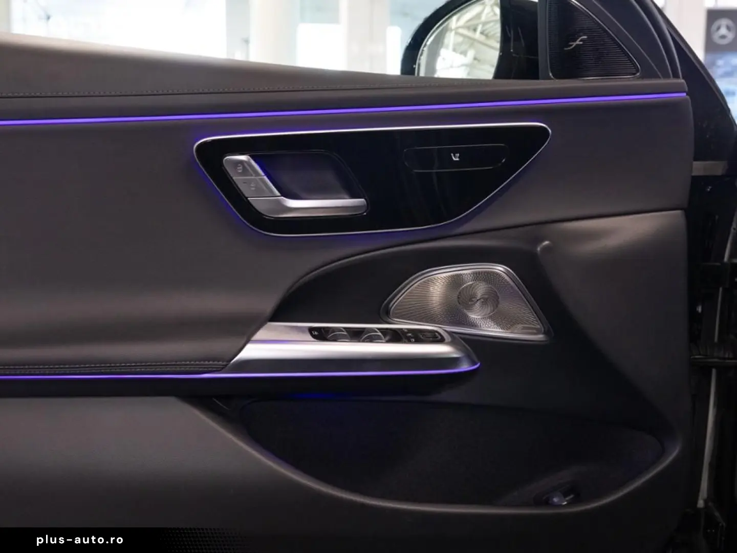 MERCEDES-BENZ E 300 e   AMG BURM NIGHT DISTR KAMERA SPUR PDC