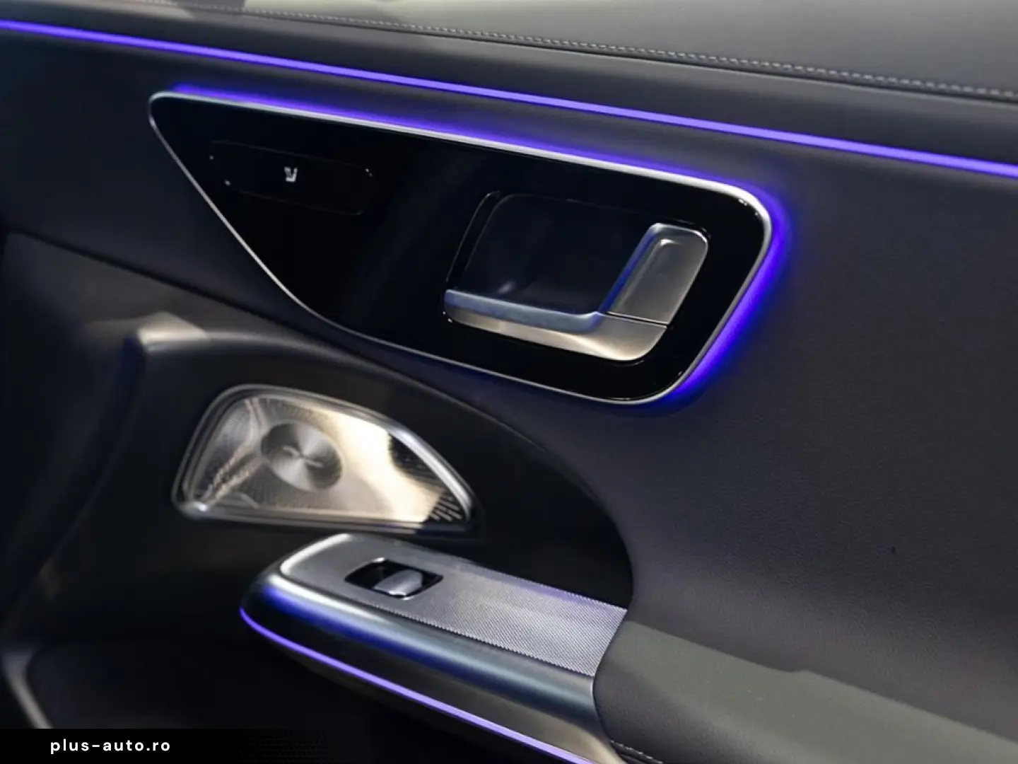 MERCEDES-BENZ E 300 e   AMG BURM NIGHT DISTR KAMERA SPUR PDC