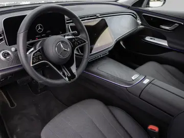 MERCEDES-BENZ E 300 de   AVANTGARDE 360 DISTR KAMERA&hellip;