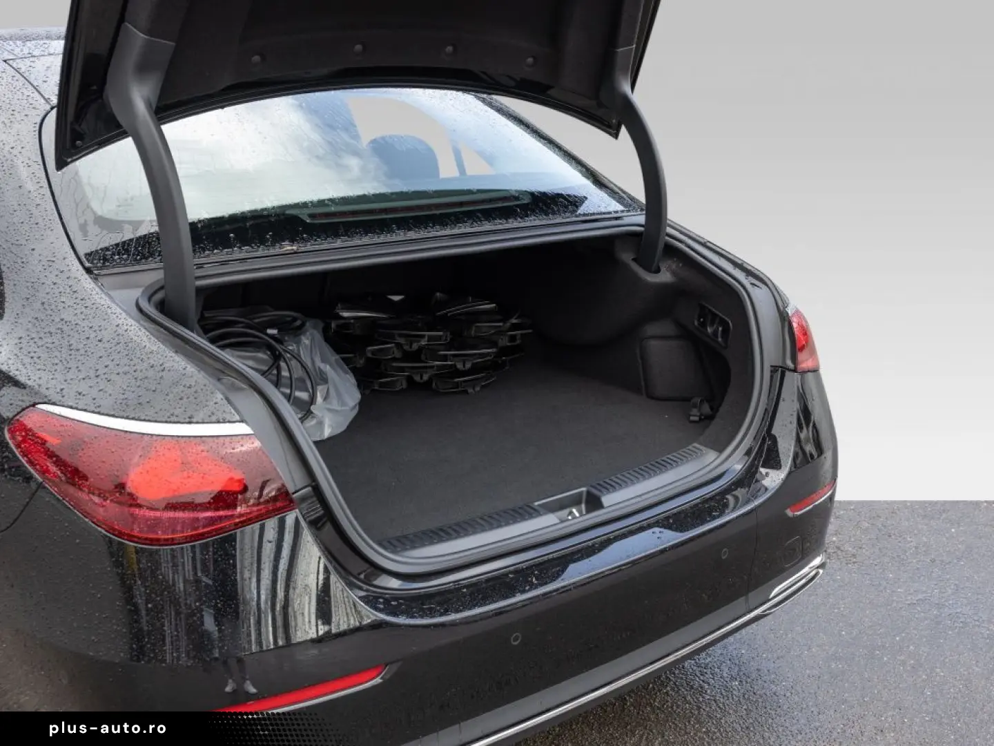 MERCEDES-BENZ E 300 de   AVANTGARDE 360 DISTR KAMERA&hellip;