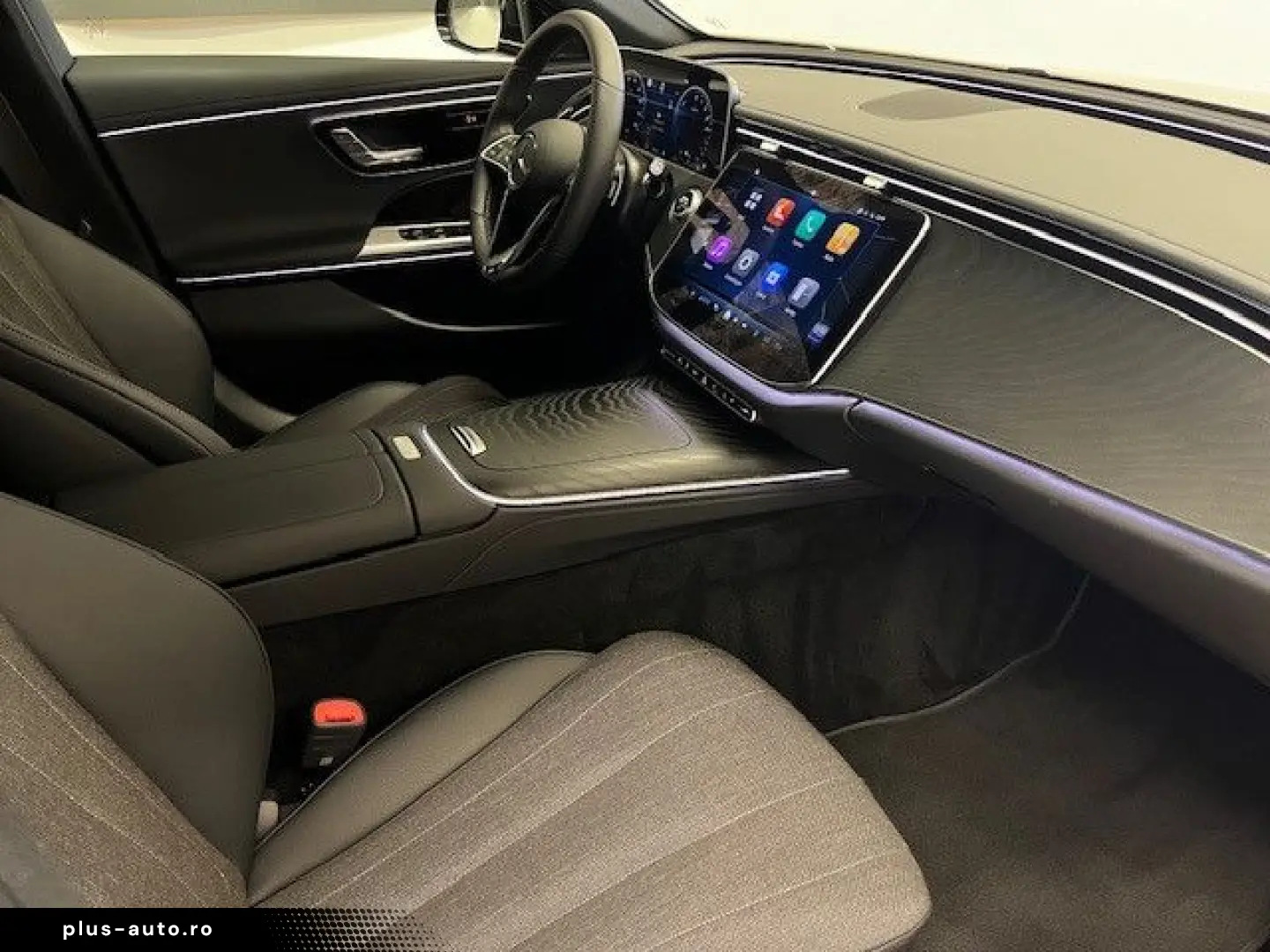 MERCEDES-BENZ E 300 de 4Matic Avantgarde Advanced AHK