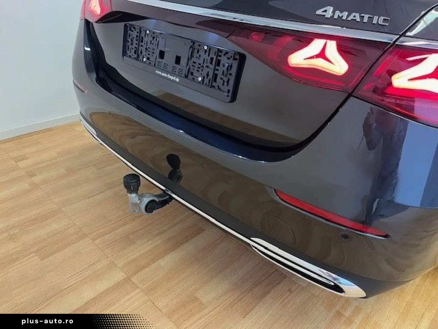 MERCEDES-BENZ E 300 de 4Matic Avantgarde Advanced AHK