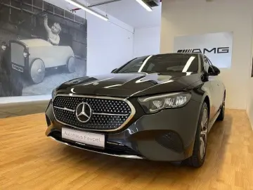 MERCEDES-BENZ E 300 de 4Matic Avantgarde Advanced AHK