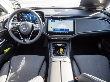 MERCEDES-BENZ E 300 e Avantgarde Advanced  Distr. LE&hellip;