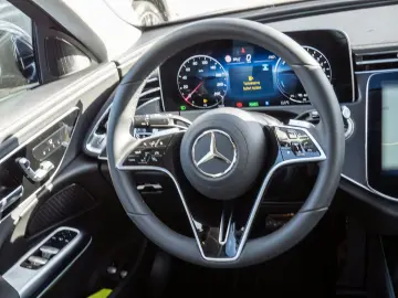 MERCEDES-BENZ E 300 e Avantgarde Advanced  Distr. LE&hellip;