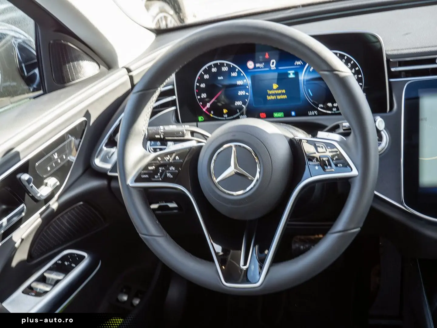 MERCEDES-BENZ E 300 e Avantgarde Advanced  Distr. LE&hellip;