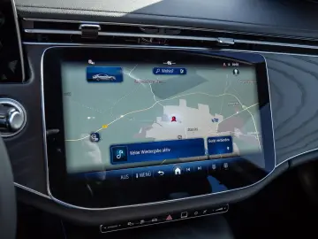 MERCEDES-BENZ E 300 e Avantgarde Advanced  Distr. LE&hellip;