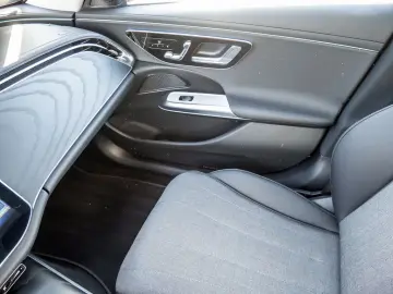 MERCEDES-BENZ E 300 e Avantgarde Advanced  Distr. LE&hellip;