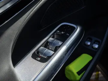 MERCEDES-BENZ E 300 e Avantgarde Advanced  Distr. LE&hellip;