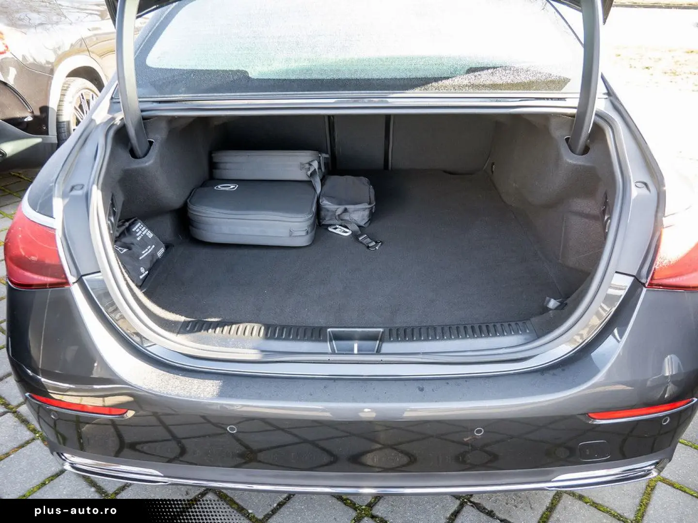 MERCEDES-BENZ E 300 e Avantgarde Advanced  Distr. LE&hellip;