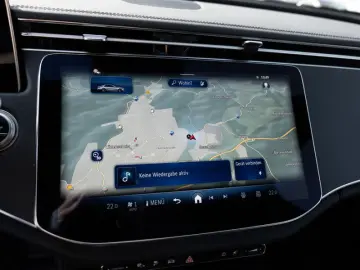 MERCEDES-BENZ E 300 e AMG-Sport LED Kamera Totw Distr Winter