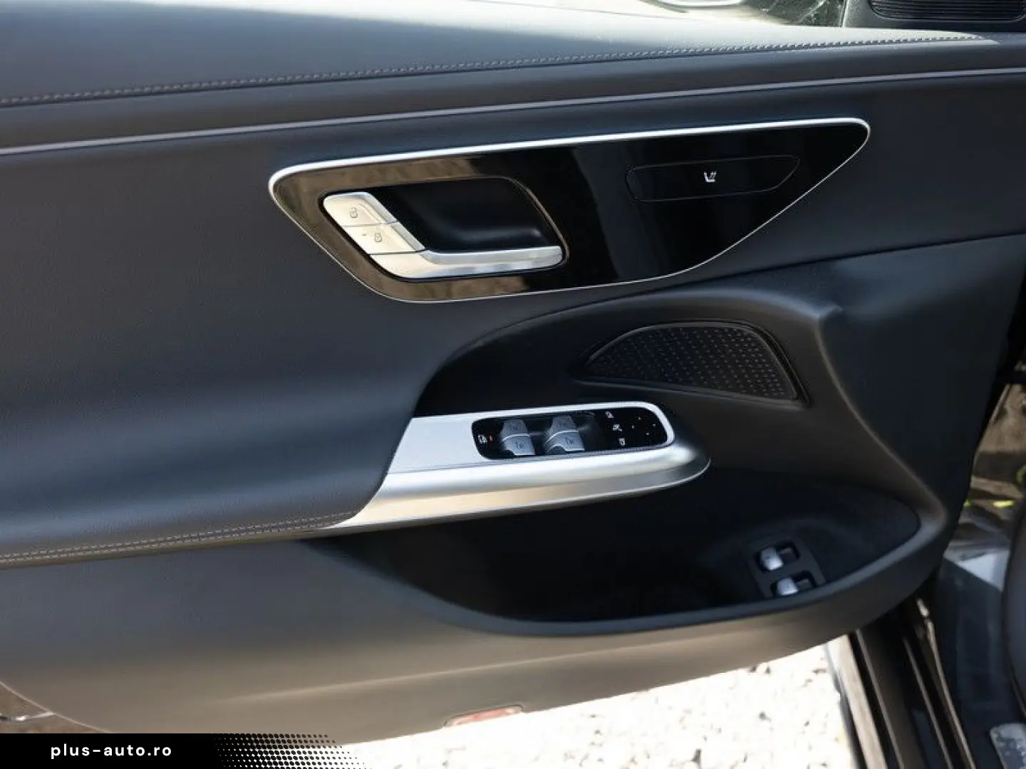 MERCEDES-BENZ E 300 e AMG-Sport LED Kamera Totw Distr Winter